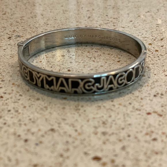 Marc Jacob’s logo bangle cuff bracelet - Picture 3 of 3